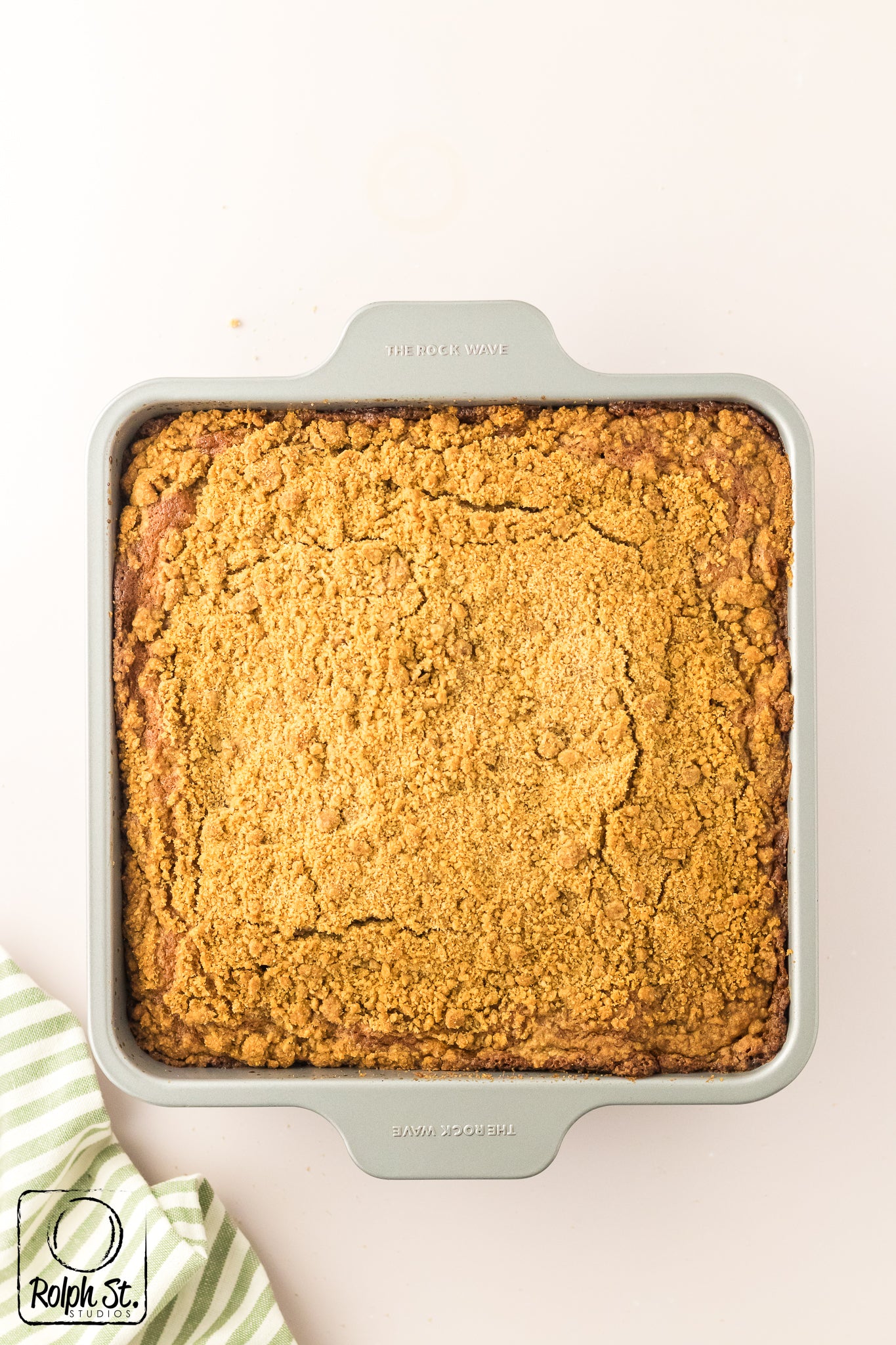 Exclusive Apple Streusel Coffee Cake
