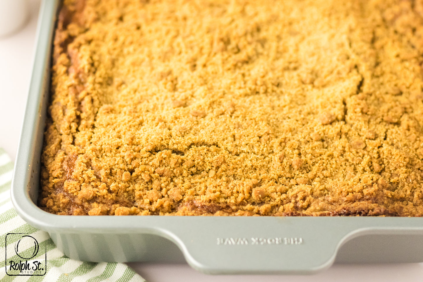 Exclusive Apple Streusel Coffee Cake