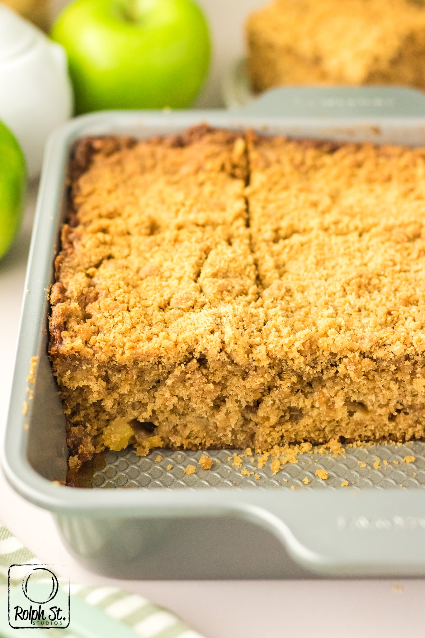 Exclusive Apple Streusel Coffee Cake