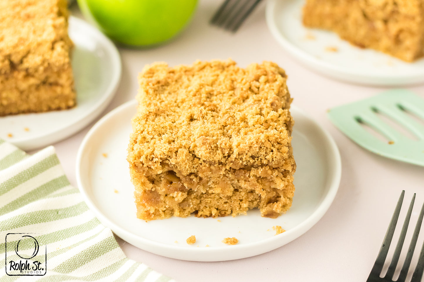 Exclusive Apple Streusel Coffee Cake
