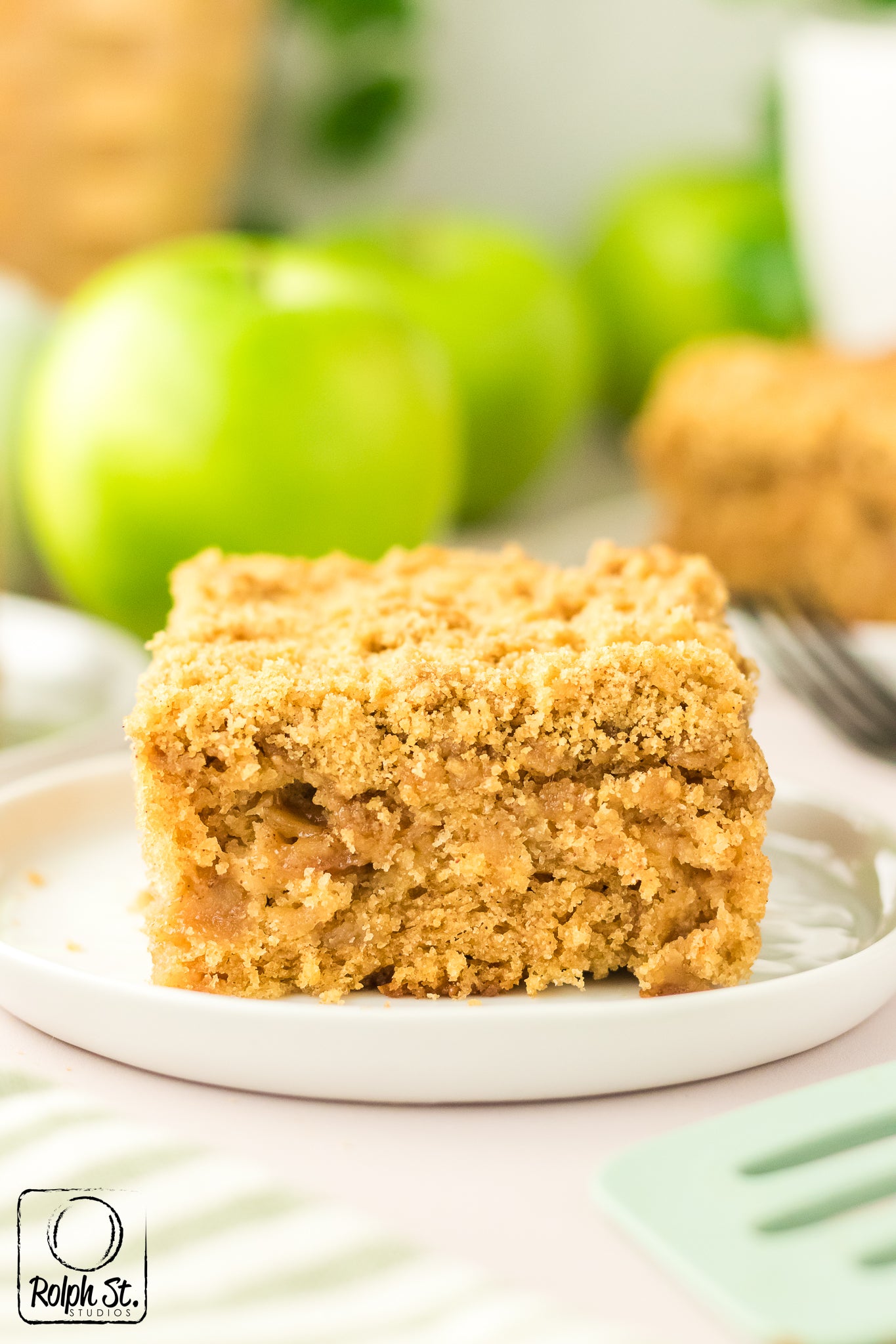 Exclusive Apple Streusel Coffee Cake