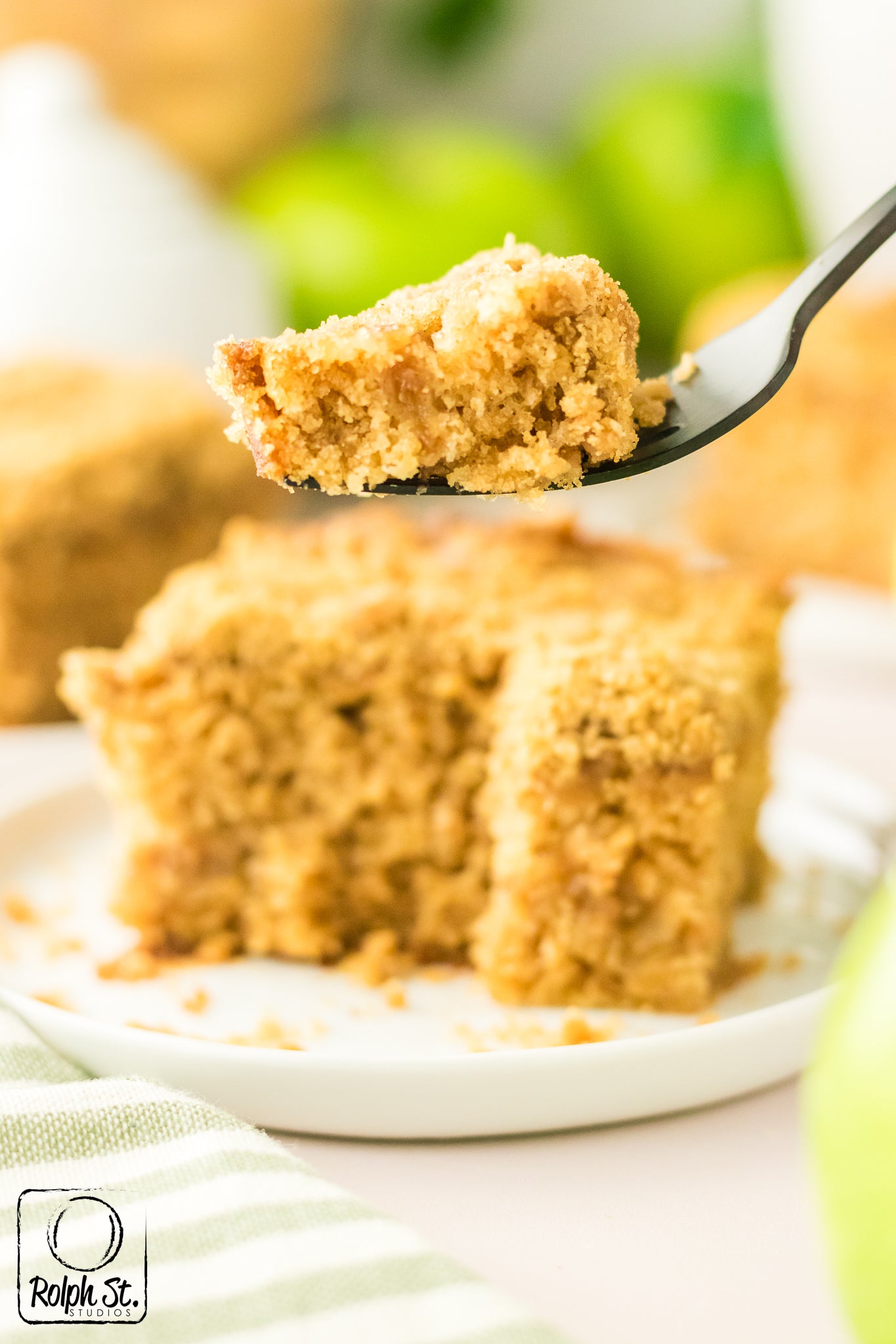 Exclusive Apple Streusel Coffee Cake