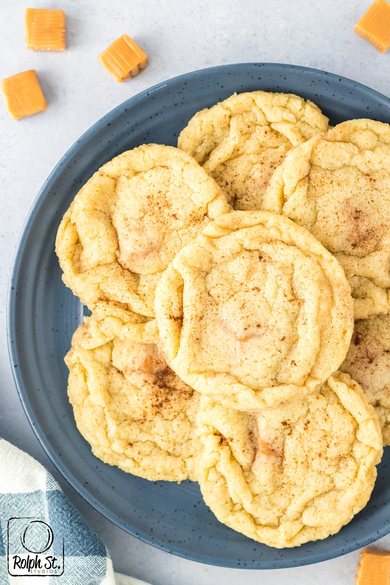 Exclusive Caramel Stuffed Snickerdoodles