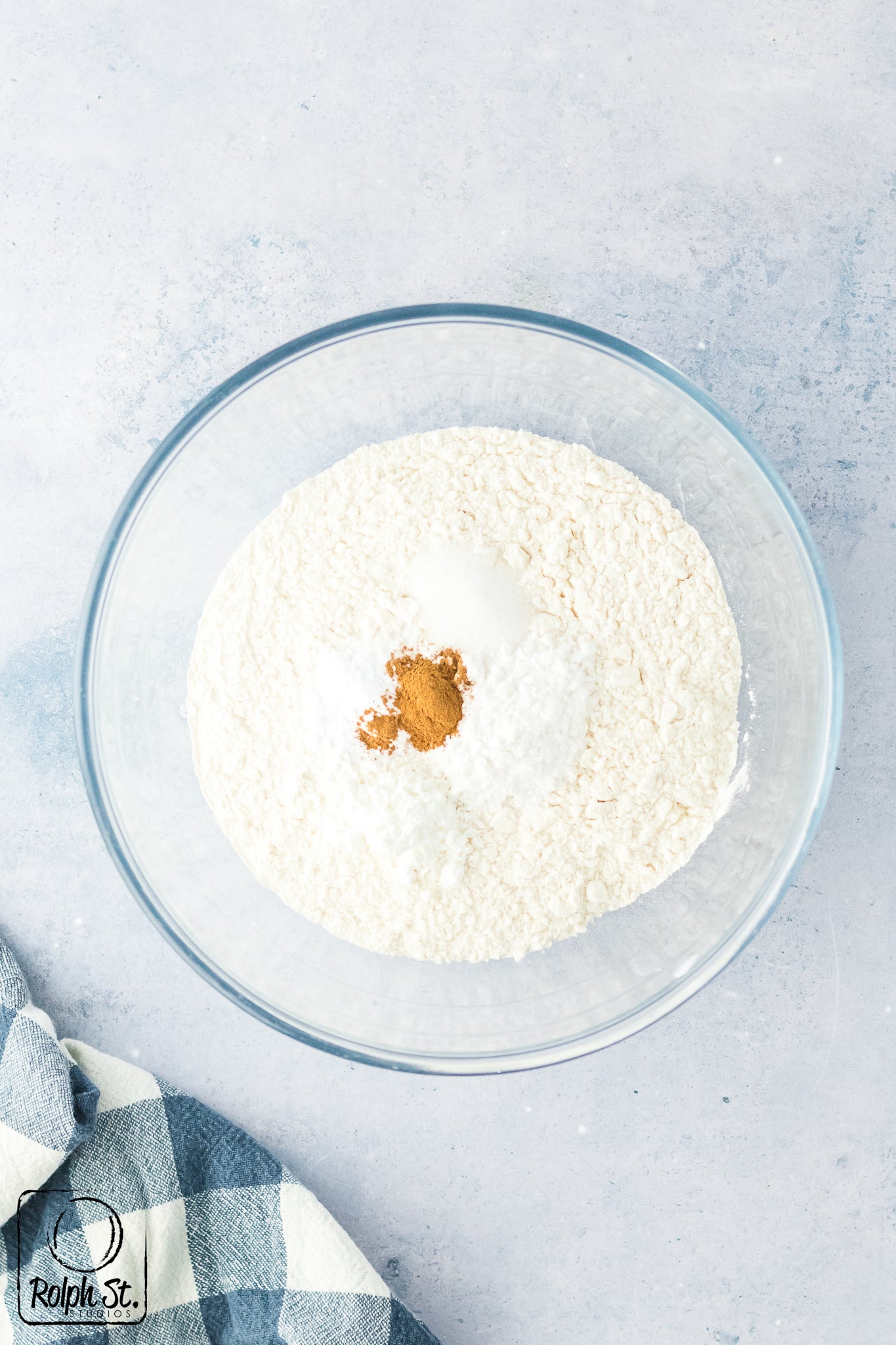 Exclusive Caramel Stuffed Snickerdoodles