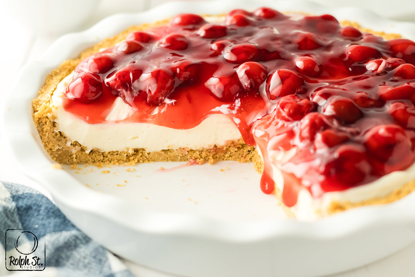 Exclusive No-Bake Cherry Cheesecake