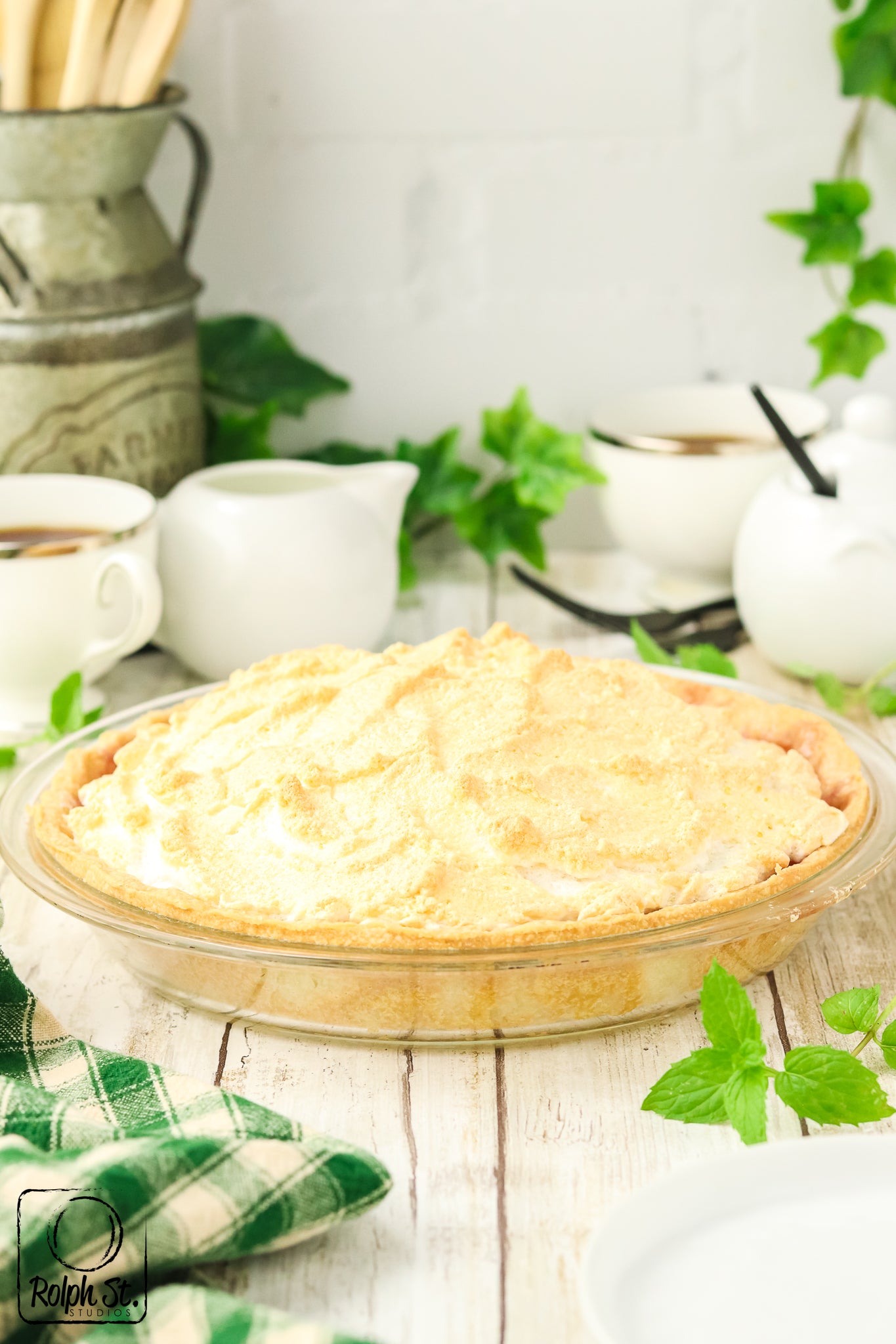 Exclusive Cranberry Meringue Pie