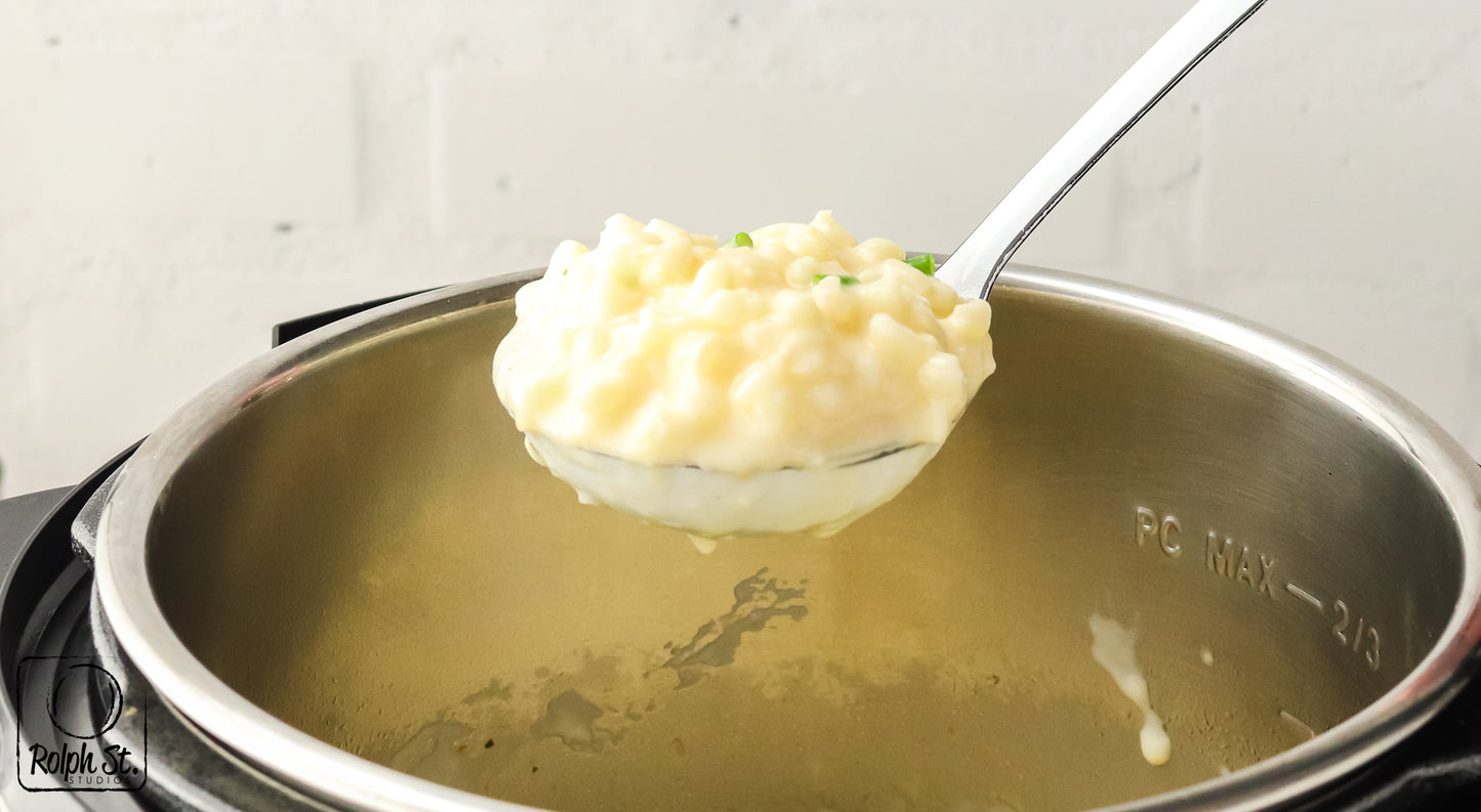 Exclusive Instant Pot Cheesy Grits