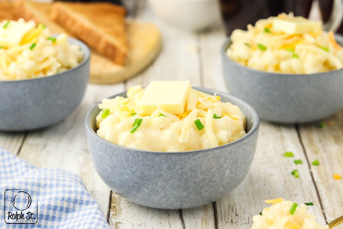 Exclusive Instant Pot Cheesy Grits