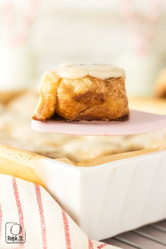 Exclusive Puff Pastry Cinnamon Rolls (with 25 sec reel)