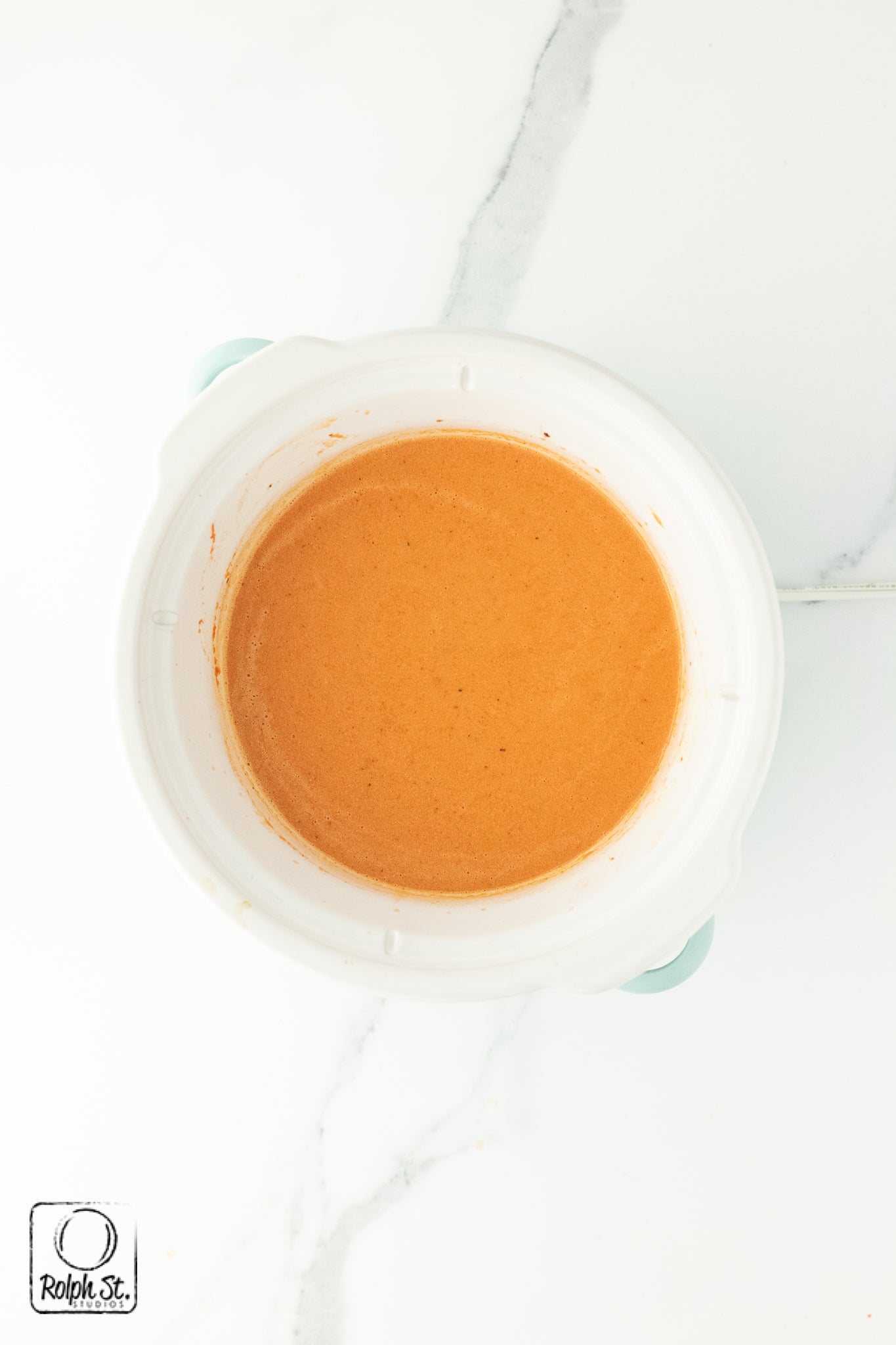 Exclusive Slow Cooker Roasted Red Pepper Soup