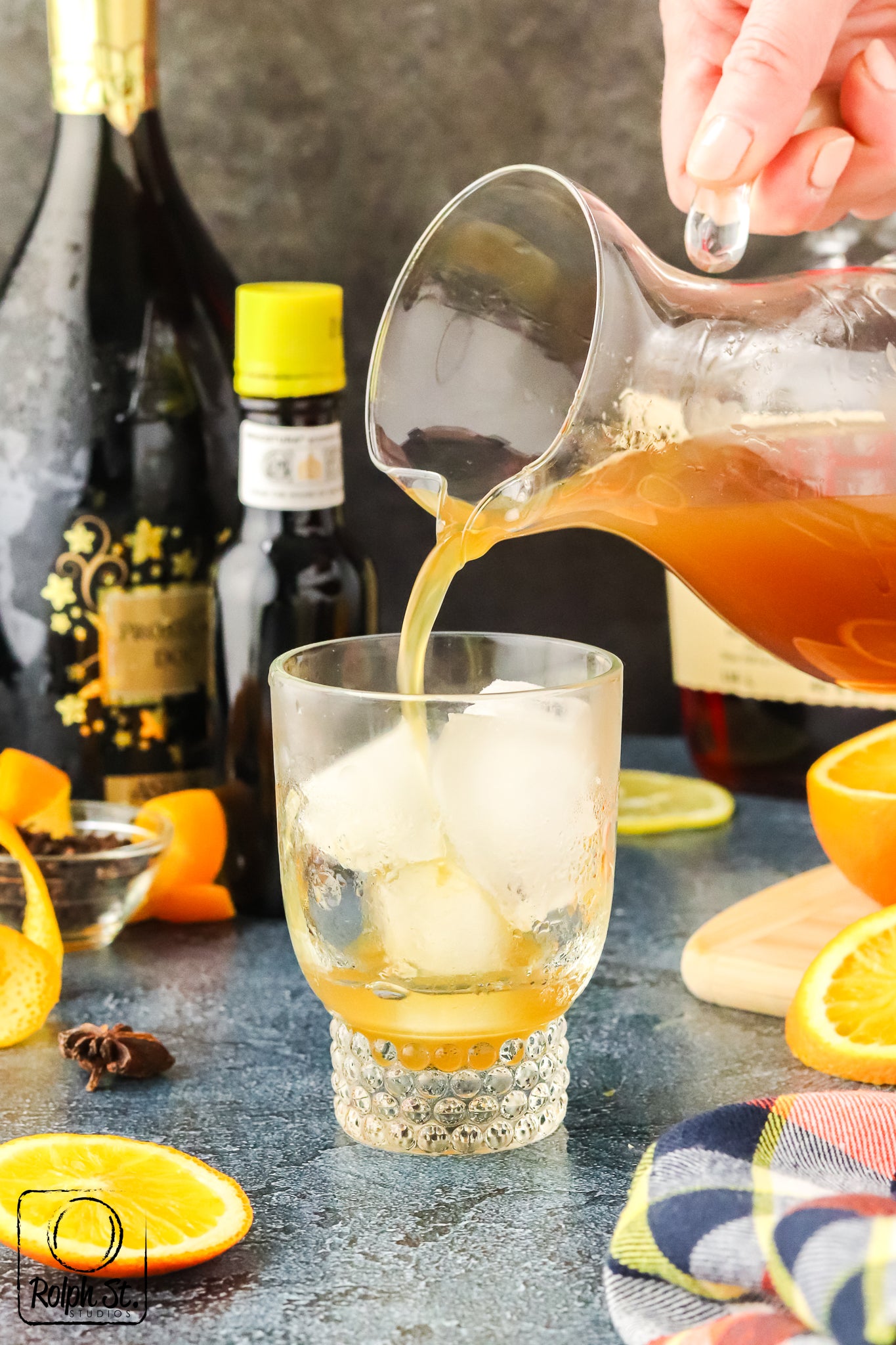Exclusive Spiced Bourbon Fizz - Mini Session