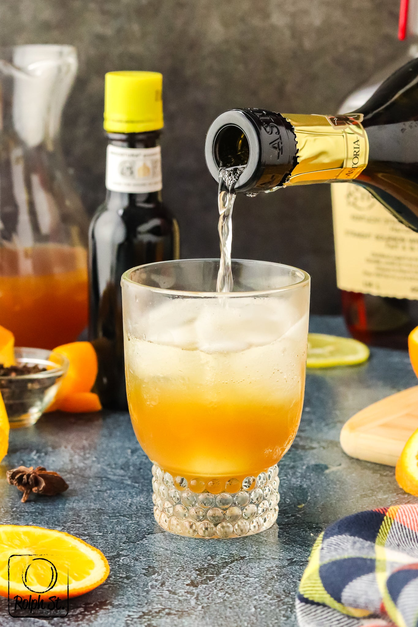 Exclusive Spiced Bourbon Fizz - Mini Session