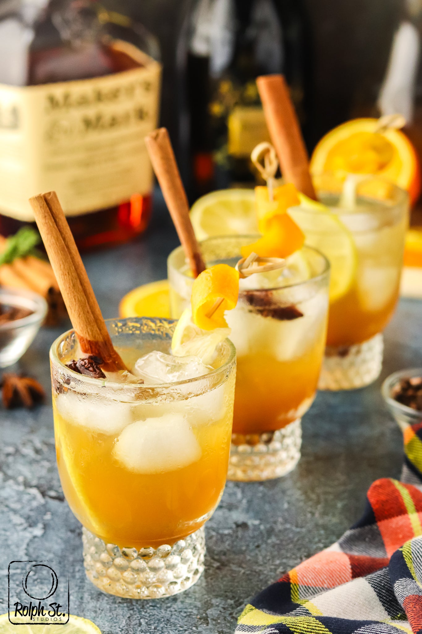 Exclusive Spiced Bourbon Fizz - Mini Session