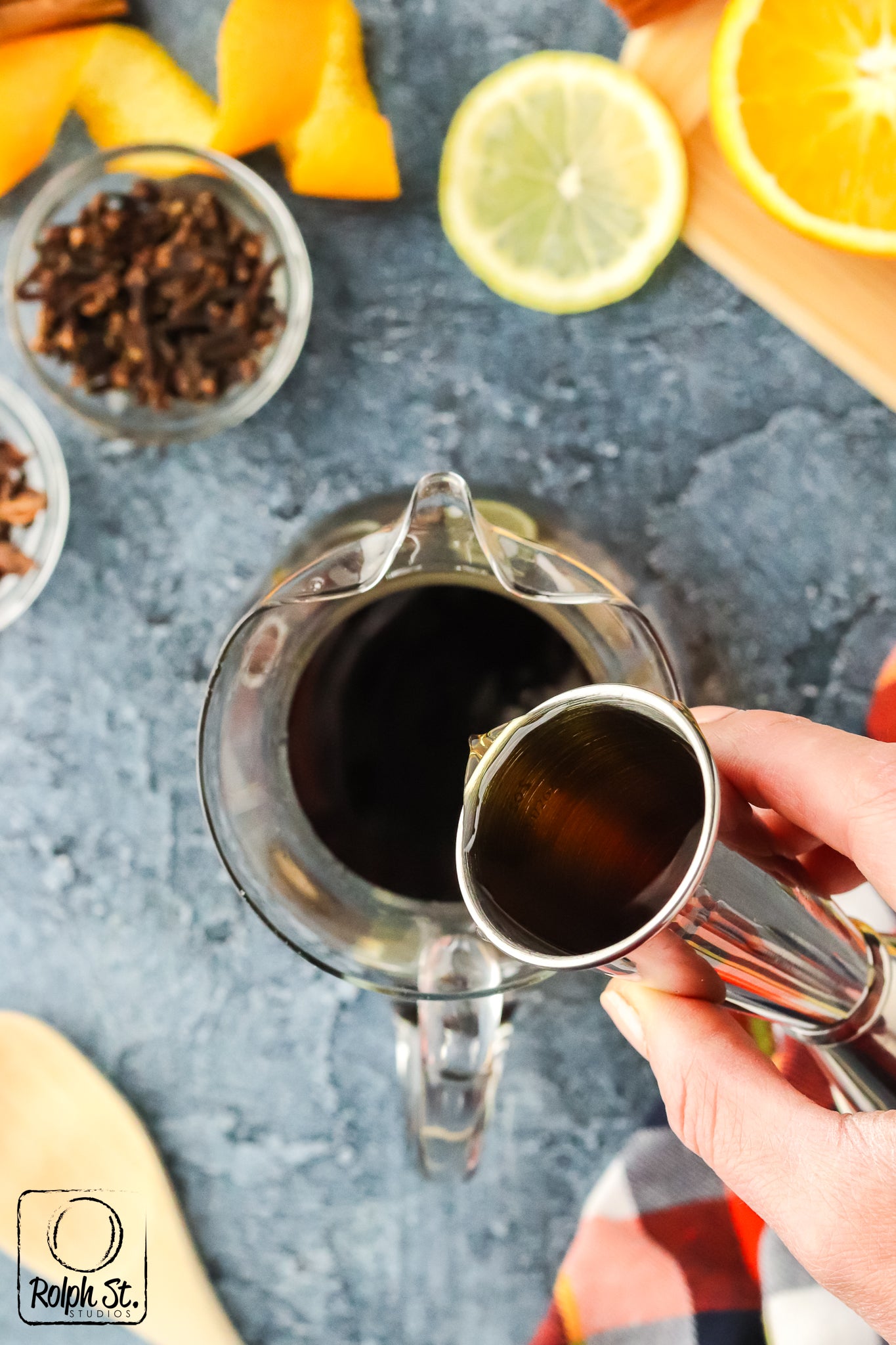Exclusive Spiced Bourbon Fizz - Mini Session