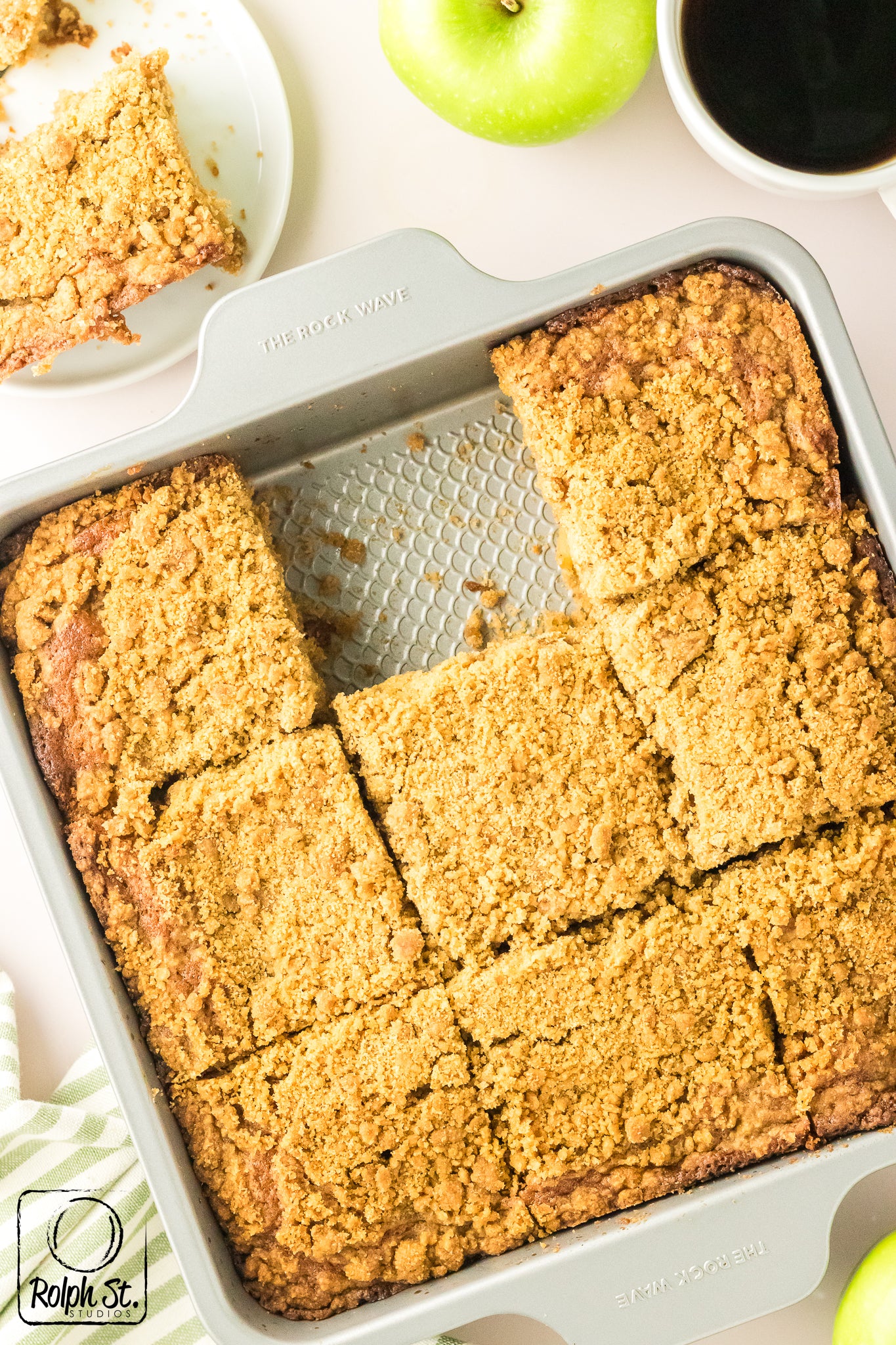 Exclusive Apple Streusel Coffee Cake