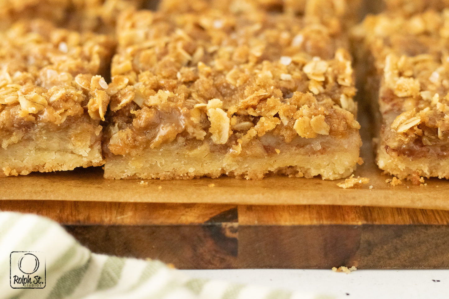 Exclusive Apple Pie Bars