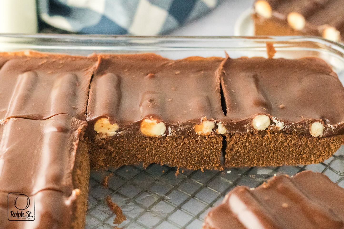 Exclusive Bumpy Cake