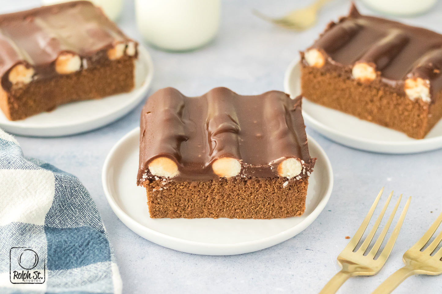 Exclusive Bumpy Cake