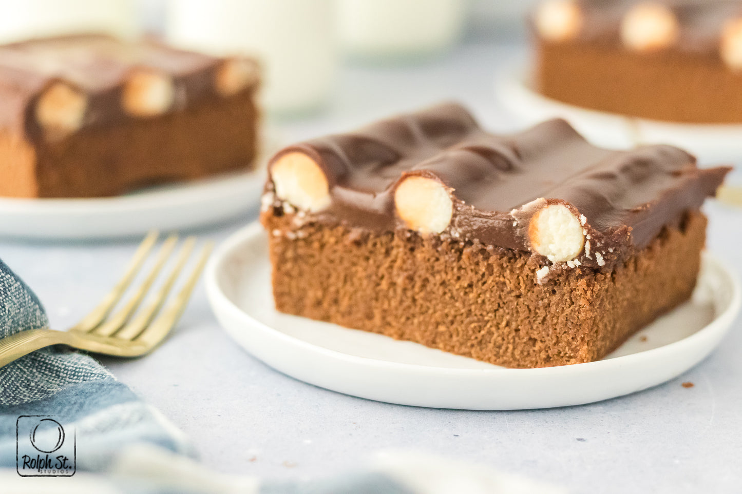 Exclusive Bumpy Cake