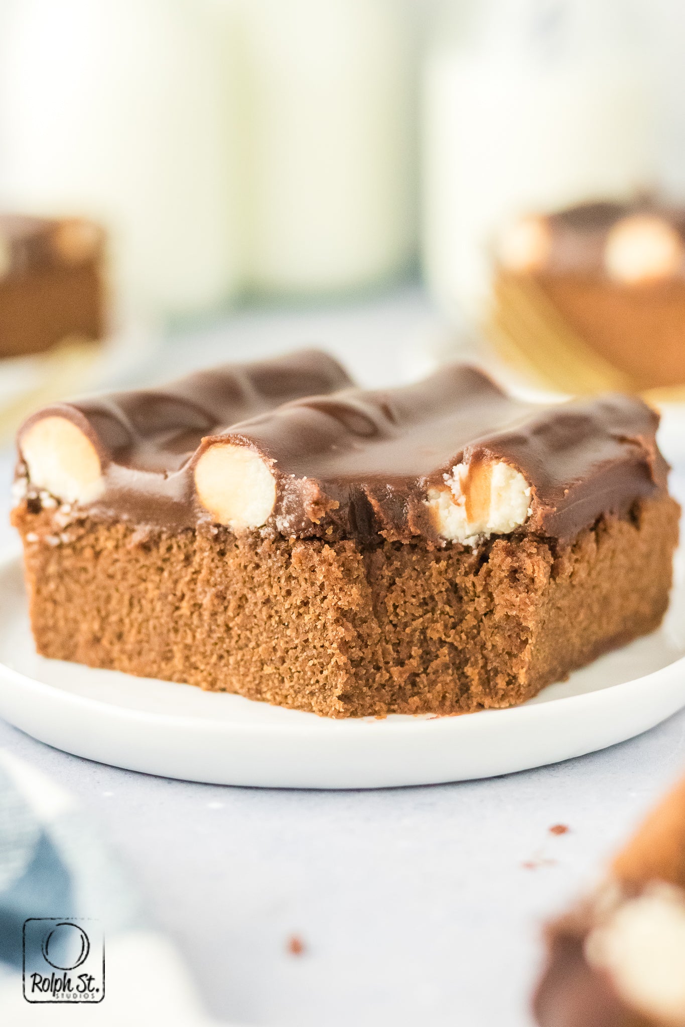 Exclusive Bumpy Cake