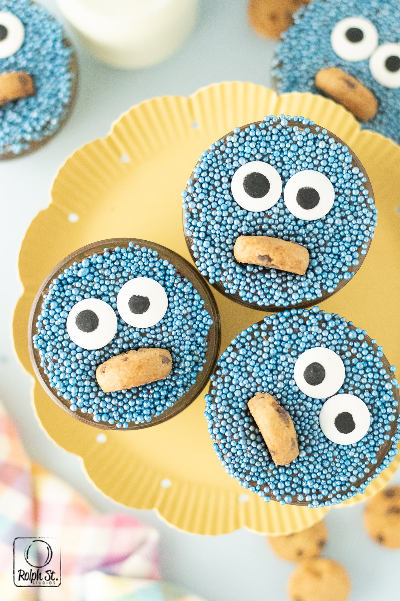 Exclusive Cookie Monster Dot Cake