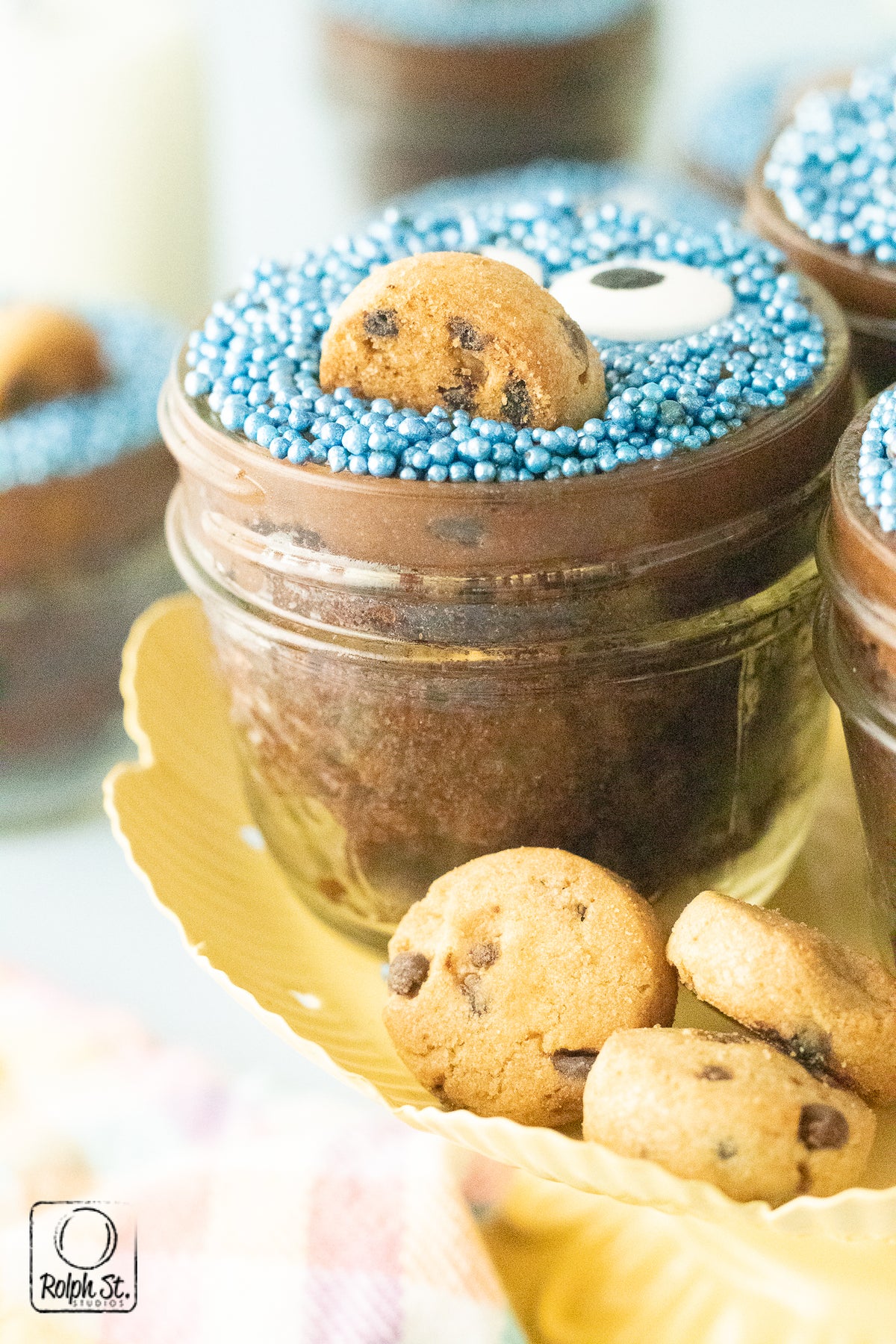 Exclusive Cookie Monster Dot Cake