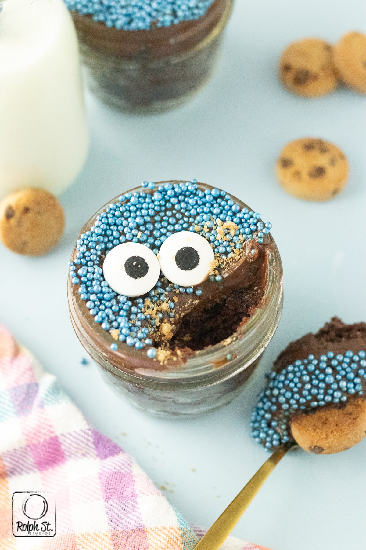 Exclusive Cookie Monster Dot Cake