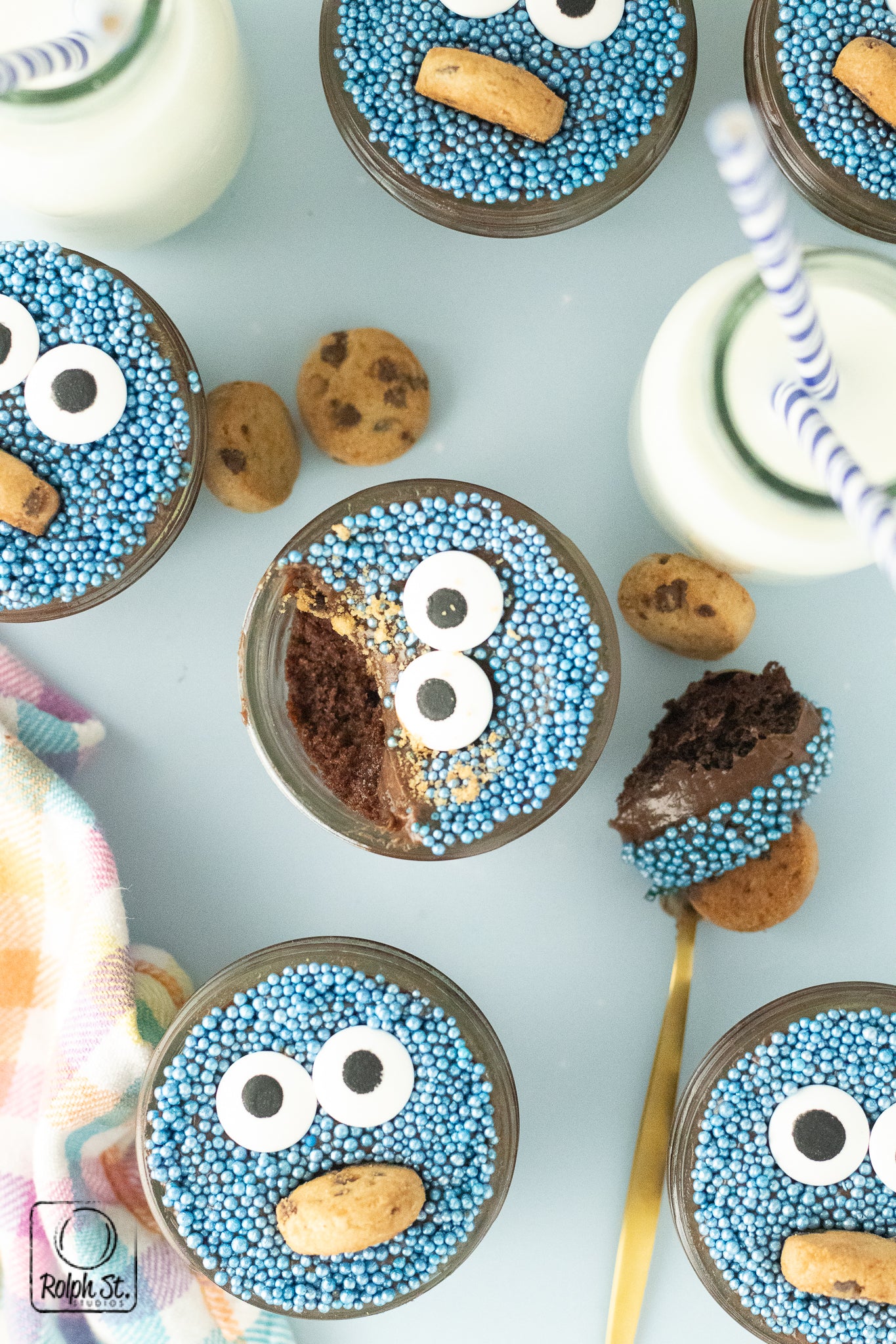 Exclusive Cookie Monster Dot Cake