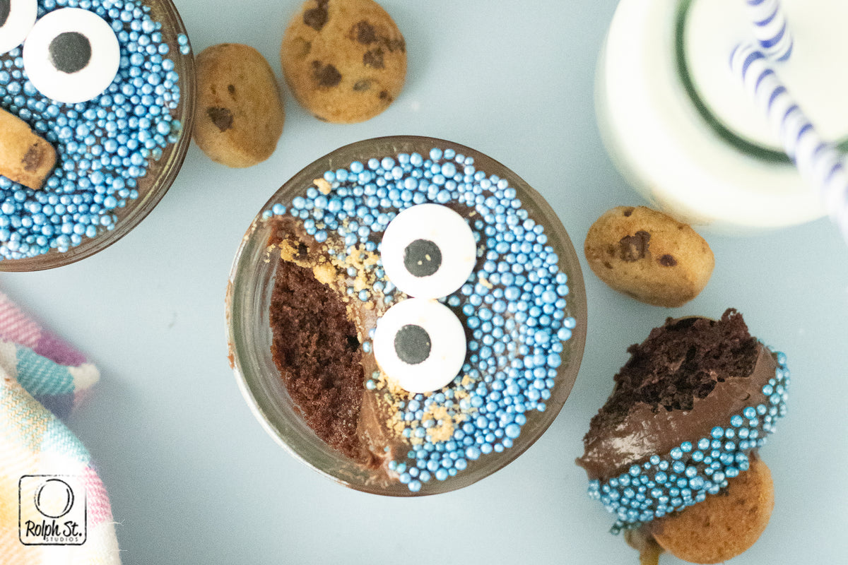 Exclusive Cookie Monster Dot Cake