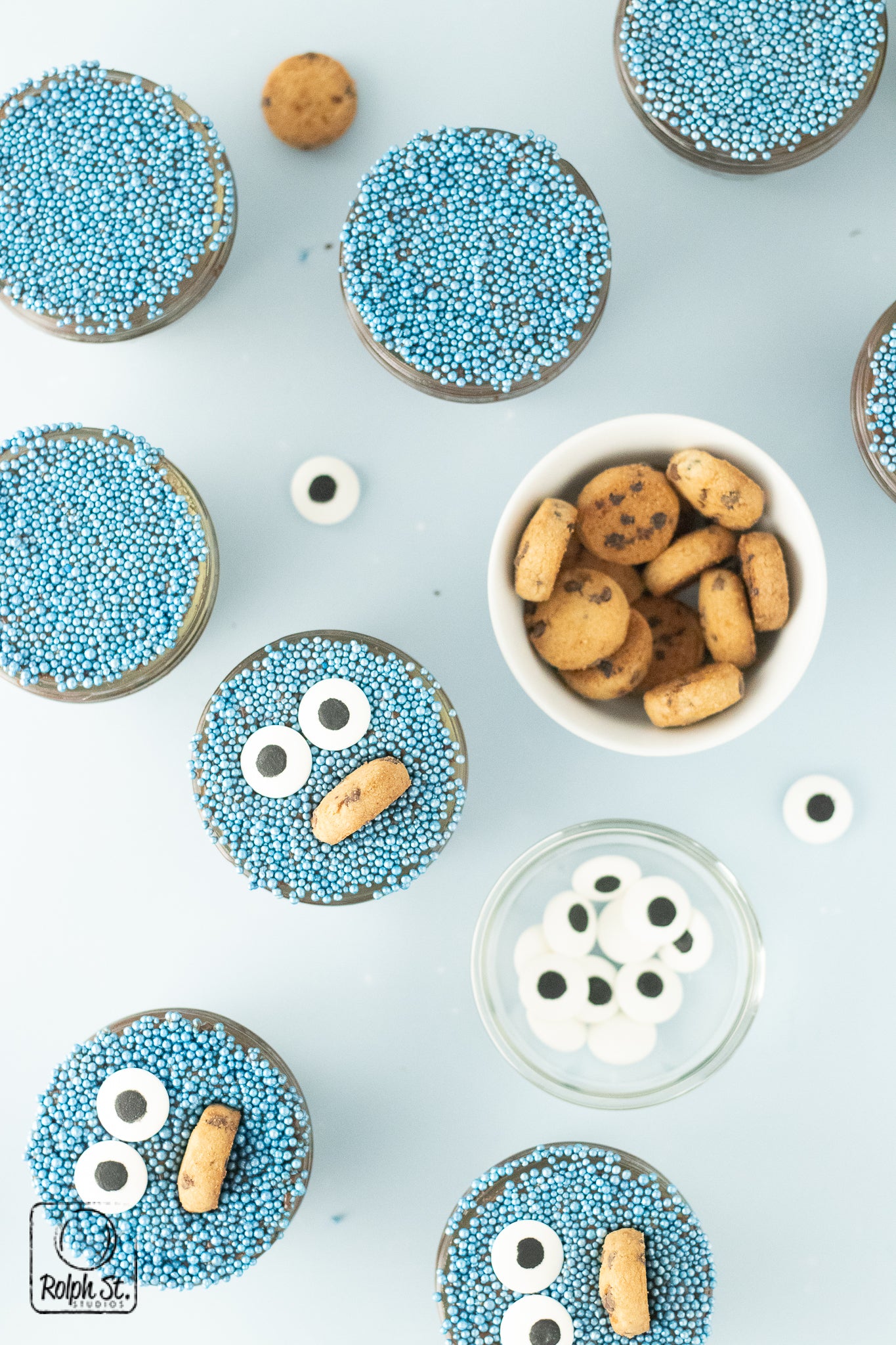 Exclusive Cookie Monster Dot Cake