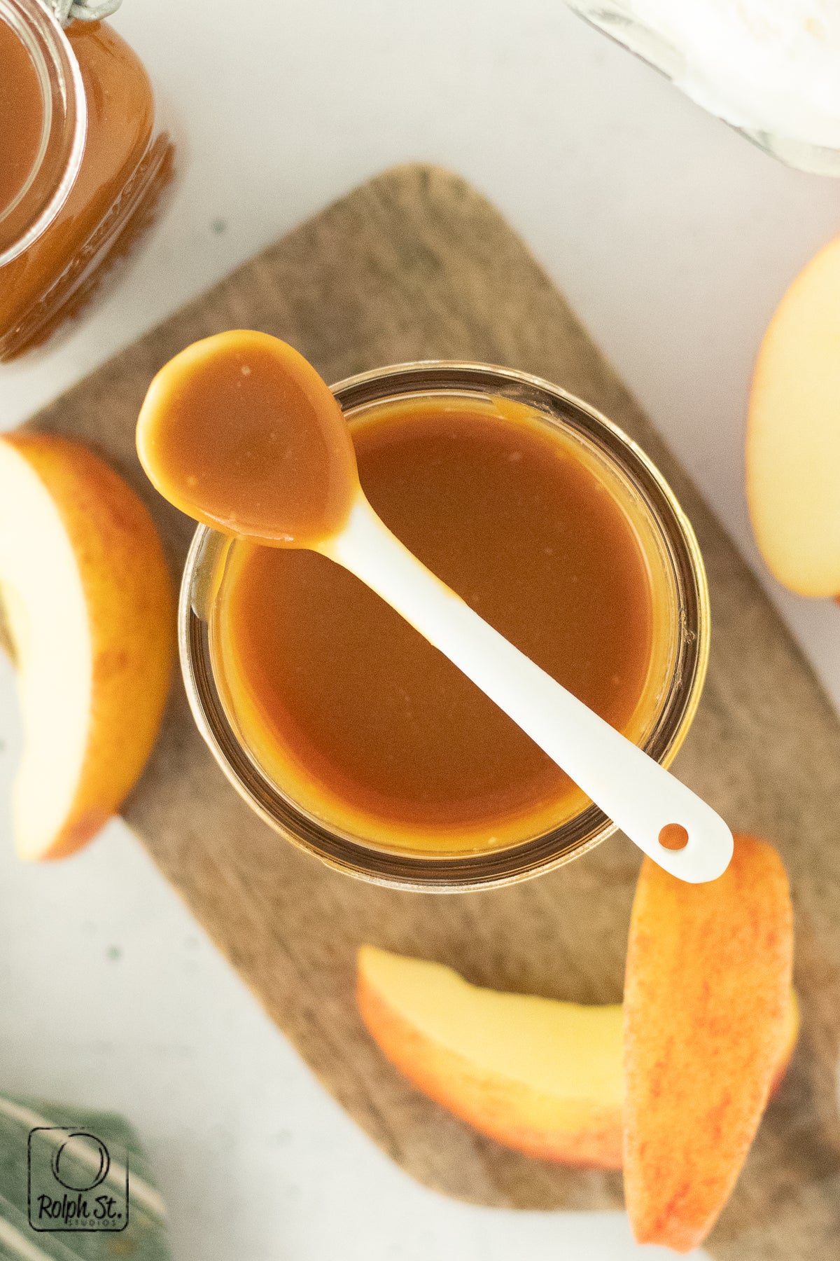 Recreation:  Caramel Rum Sauce