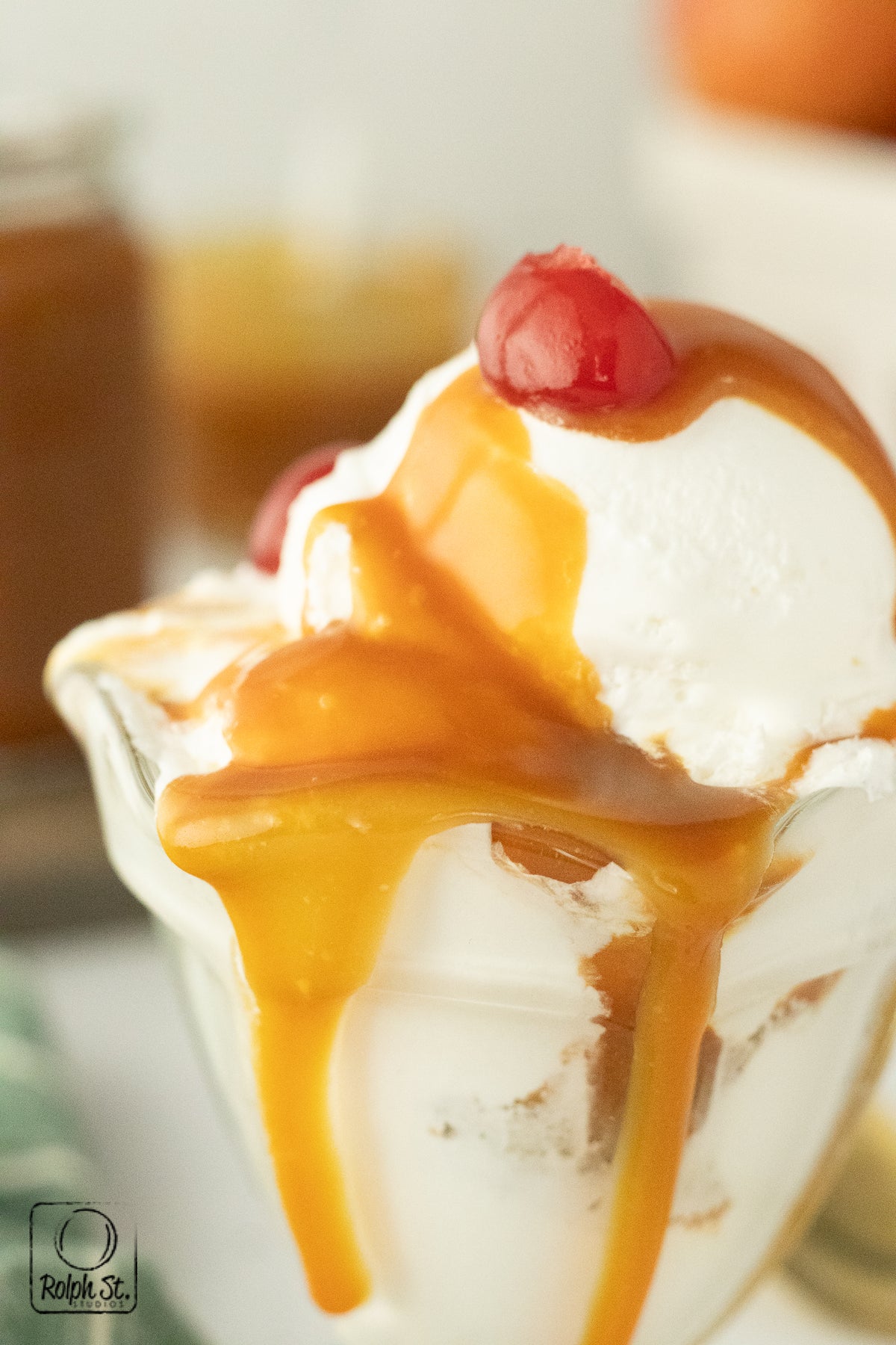 Recreation:  Caramel Rum Sauce