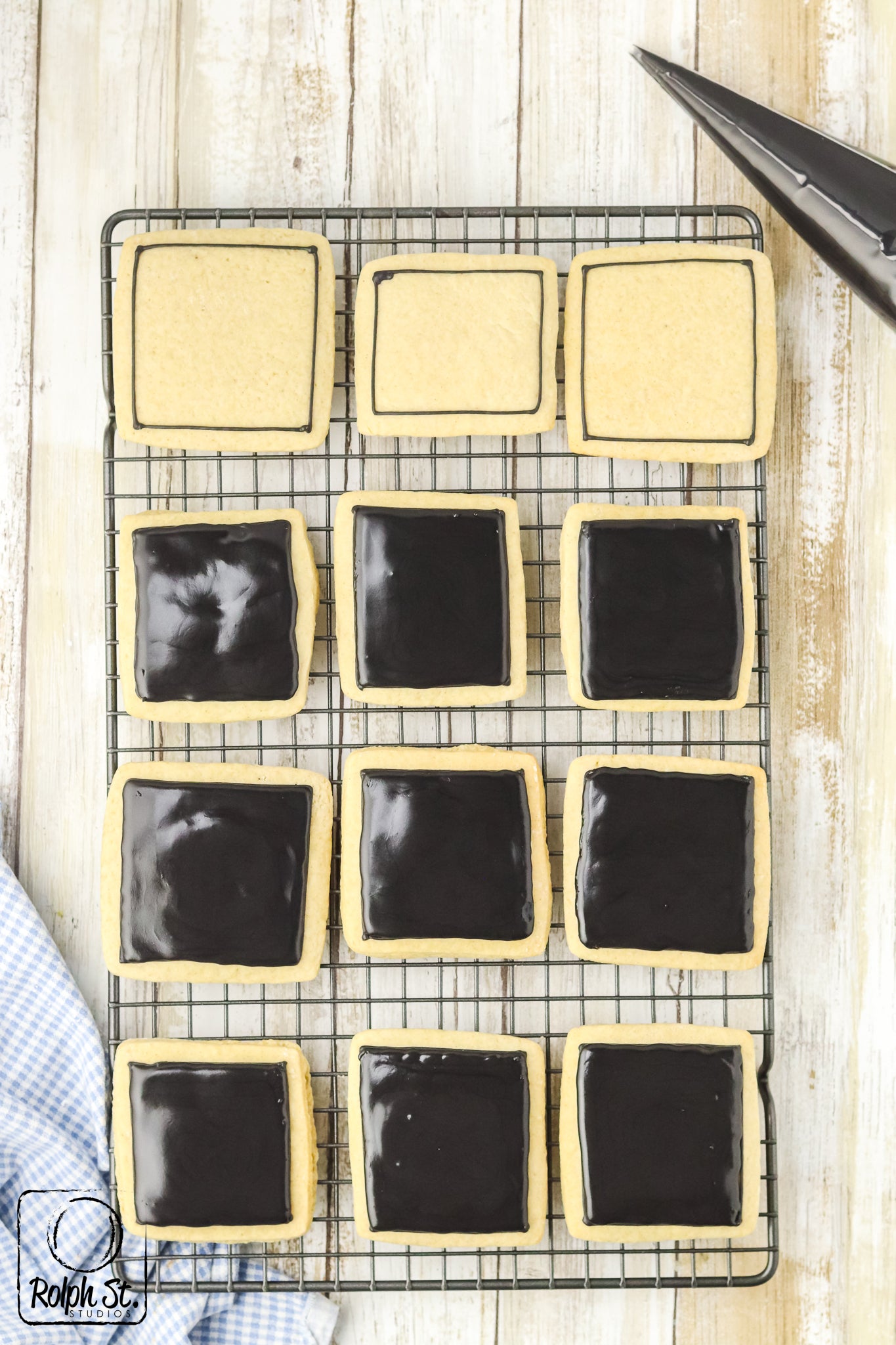 Exclusive Chalkboard Cookies with Edible Chalk