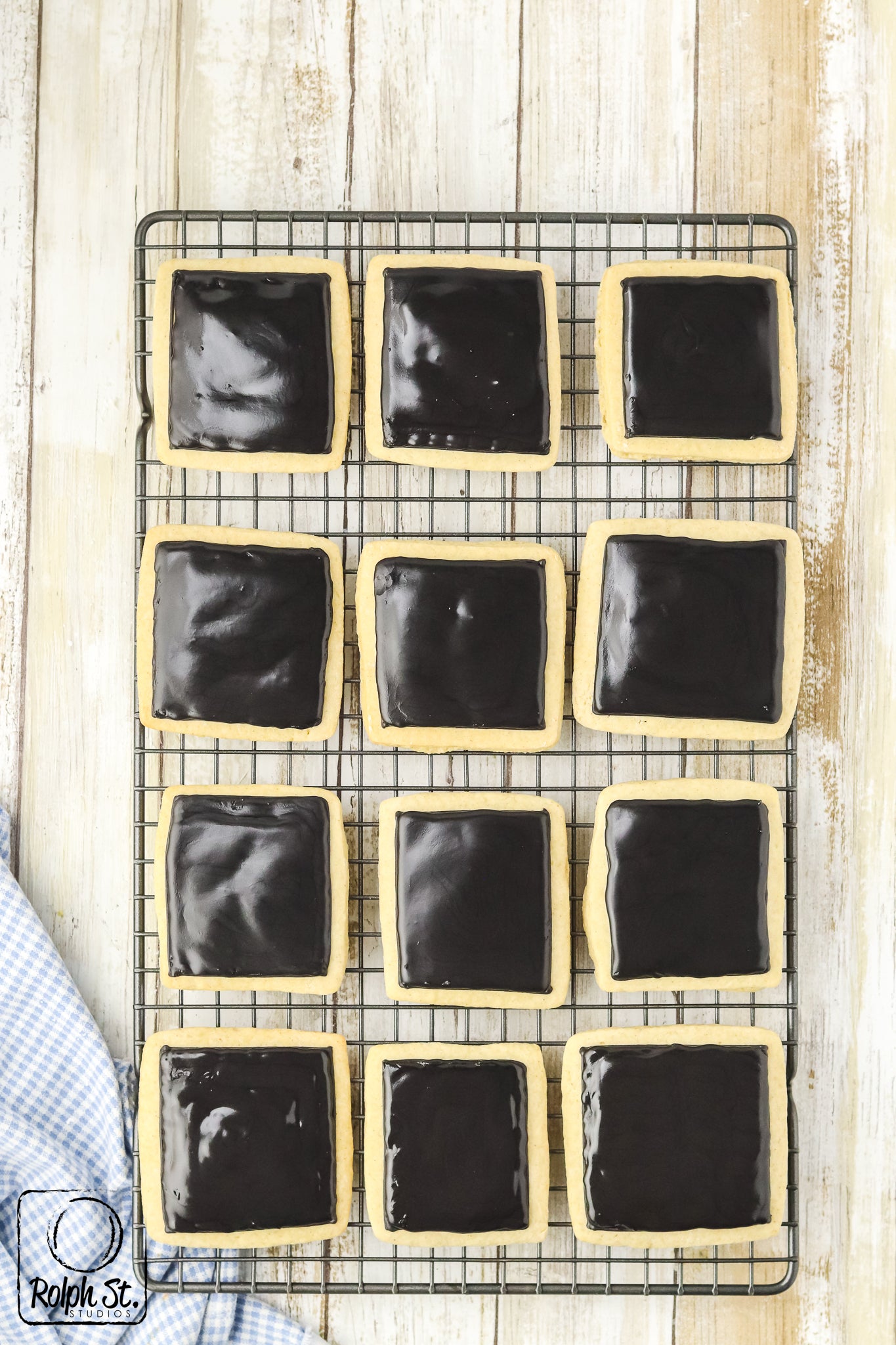Exclusive Chalkboard Cookies with Edible Chalk