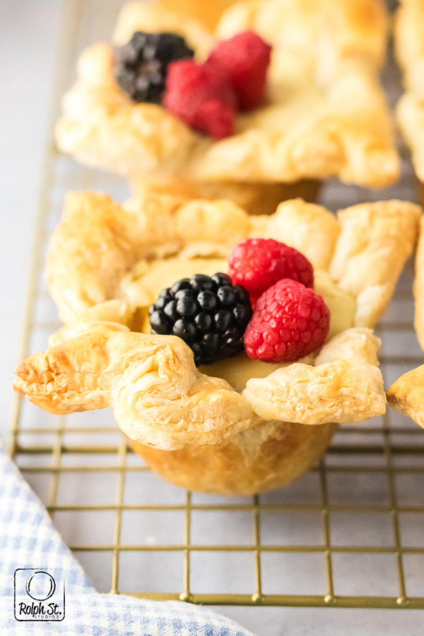 Exclusive Cheese Crowns