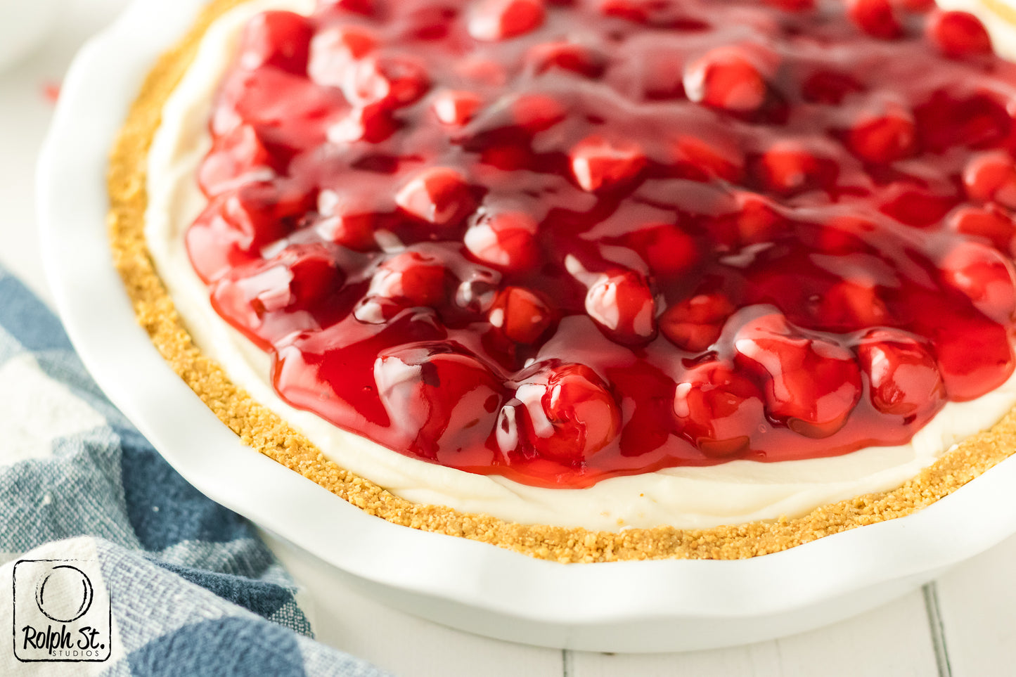 Exclusive No-Bake Cherry Cheesecake
