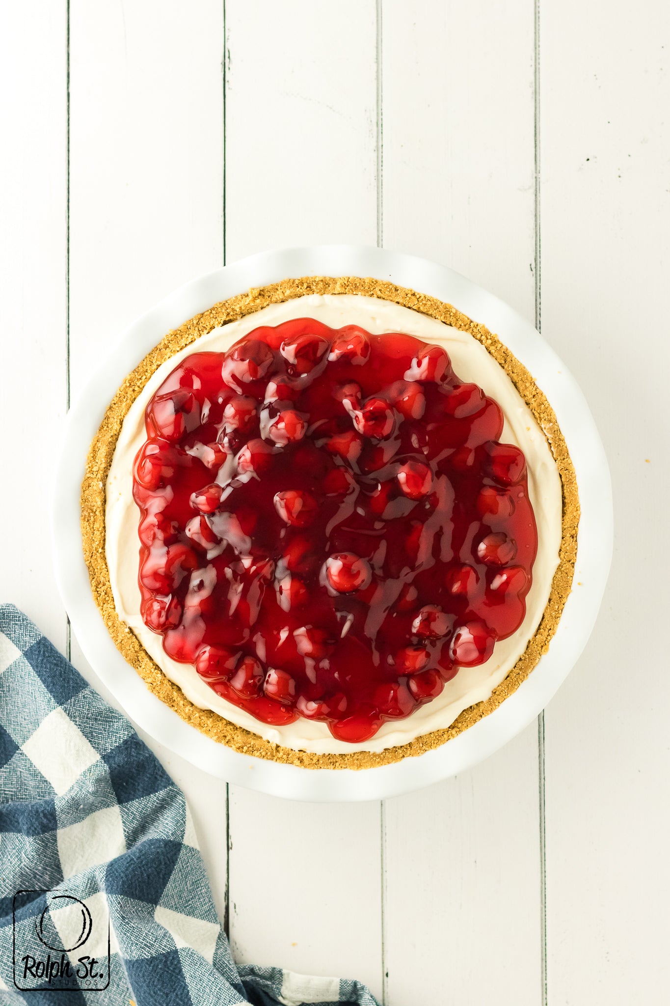 Exclusive No-Bake Cherry Cheesecake