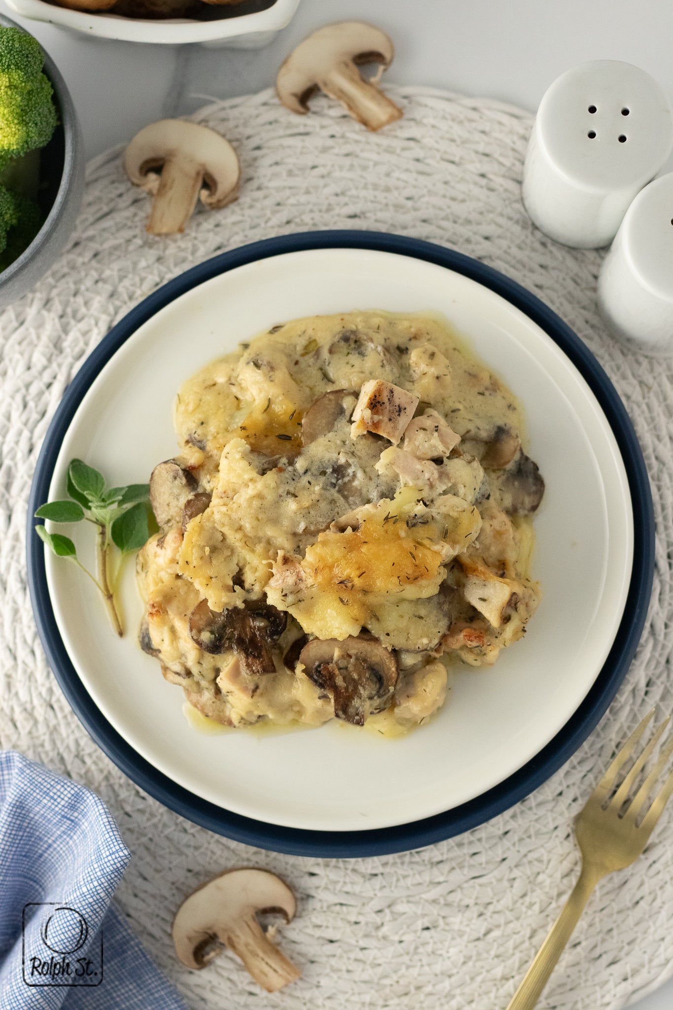 Recreation: Keto Garlic Chicken Mushroom Casserole