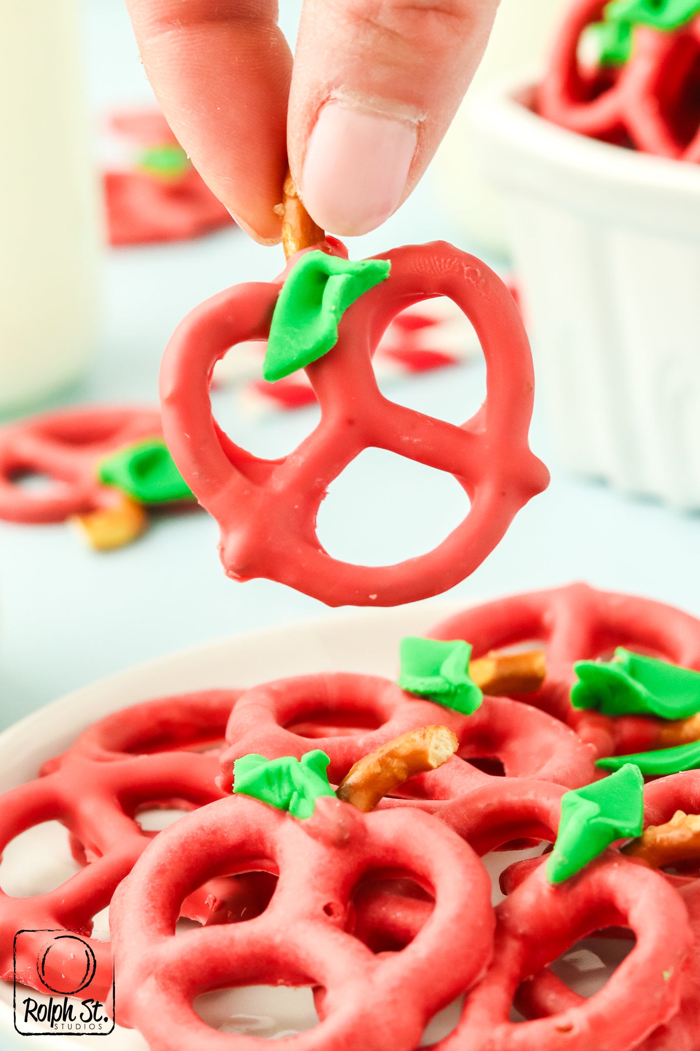 Exclusive Chocolate Covered Pretzel Apples