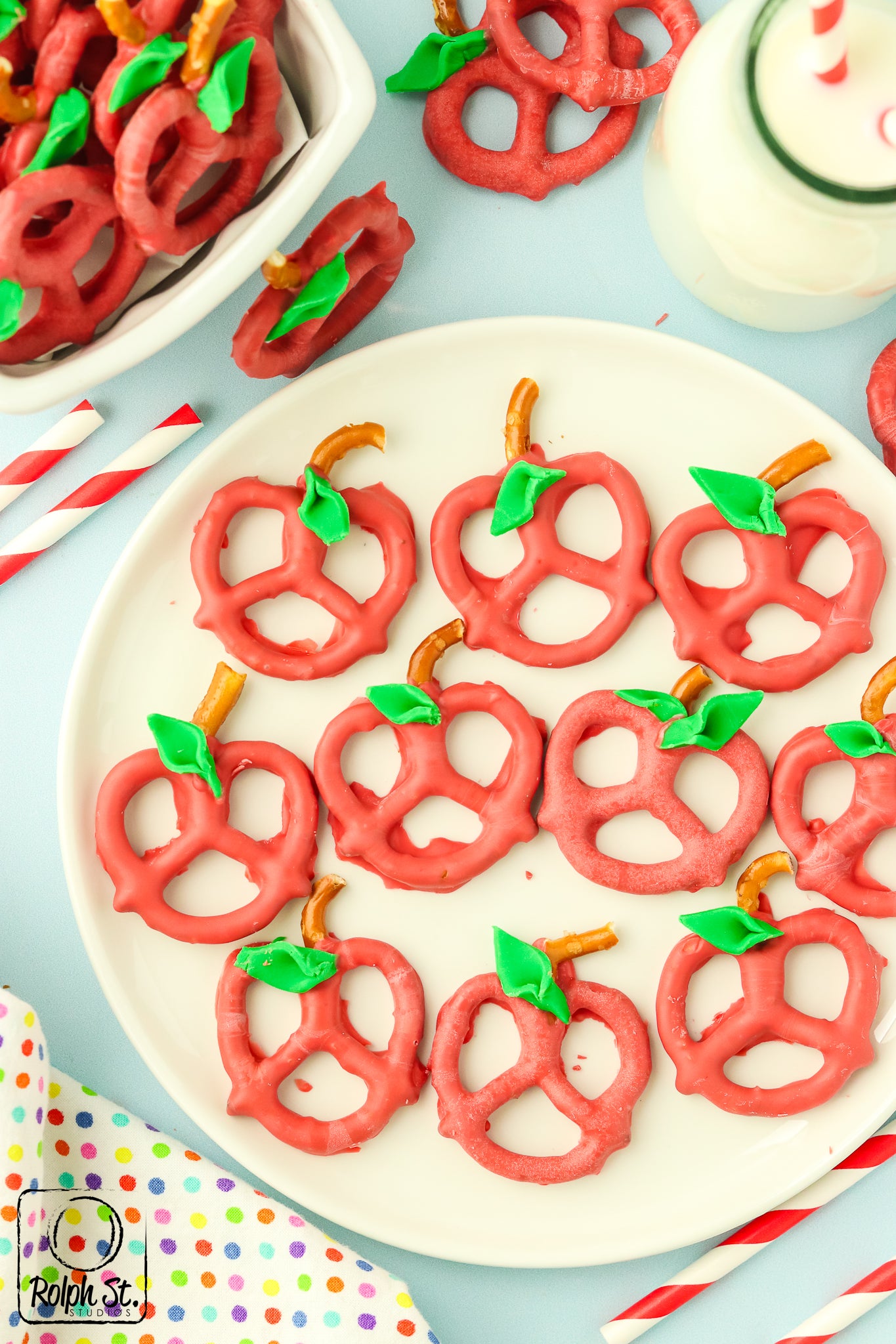 Exclusive Chocolate Covered Pretzel Apples