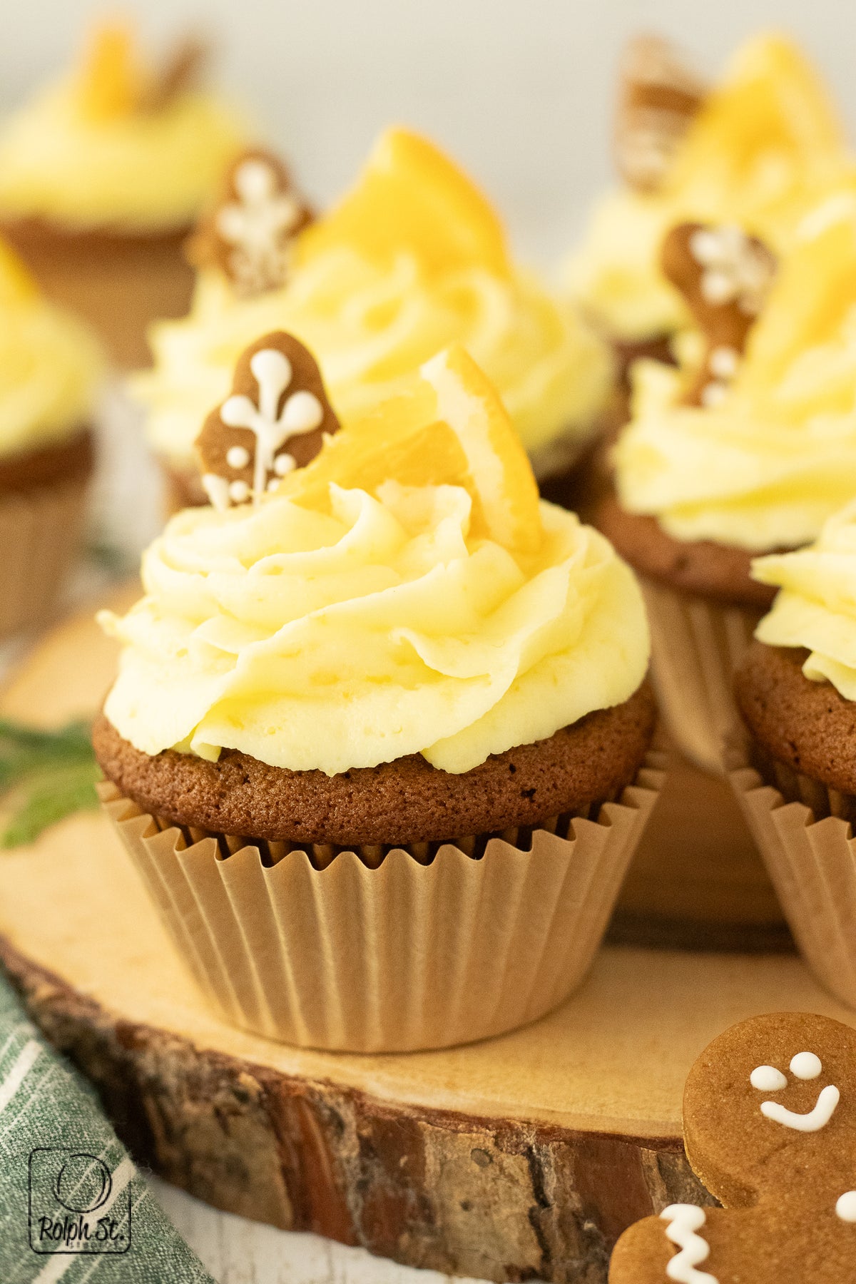 Exclusive Gingerbread Cupcakes