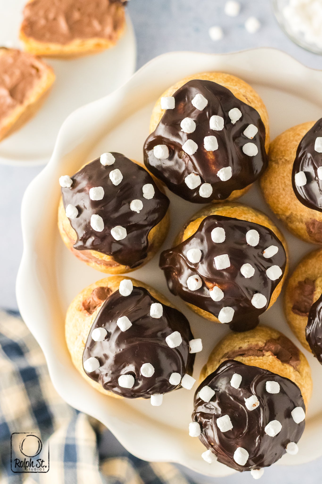 Exclusive Hot Chocolate Cream Puffs