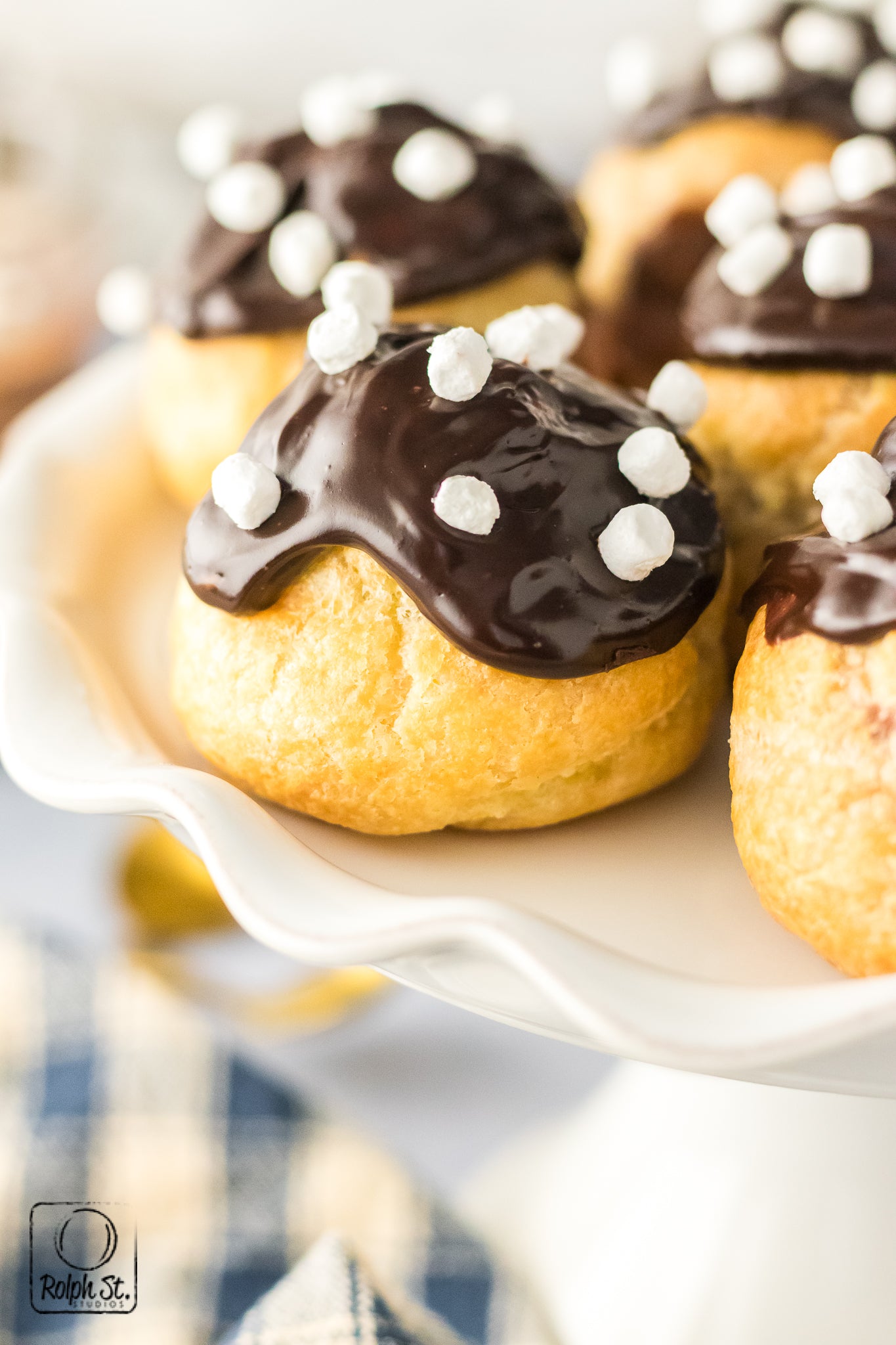 Exclusive Hot Chocolate Cream Puffs