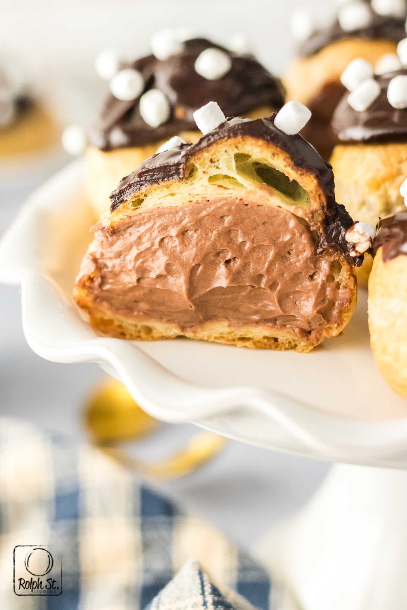 Exclusive Hot Chocolate Cream Puffs