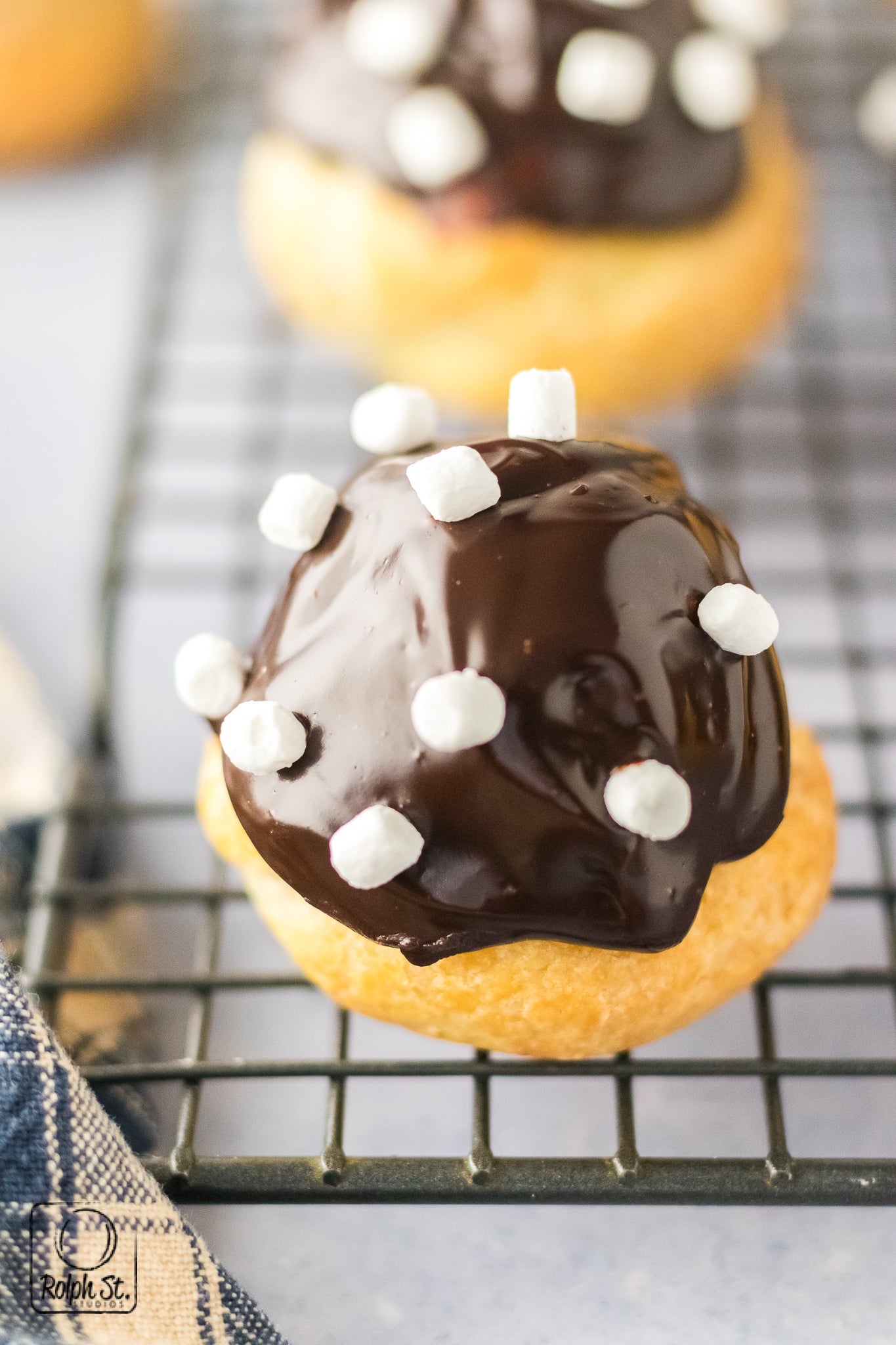 Exclusive Hot Chocolate Cream Puffs