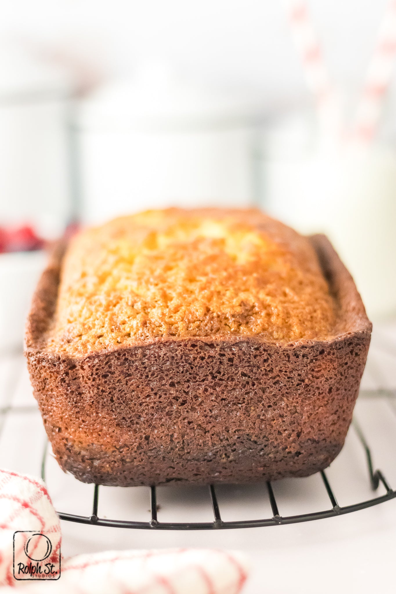 Exclusive Marble Ombre Pound Cake