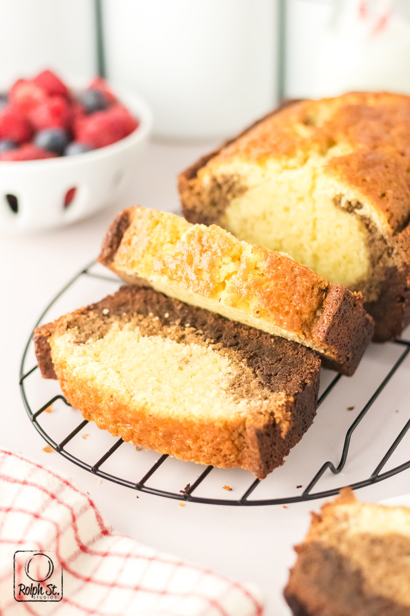 Exclusive Marble Ombre Pound Cake