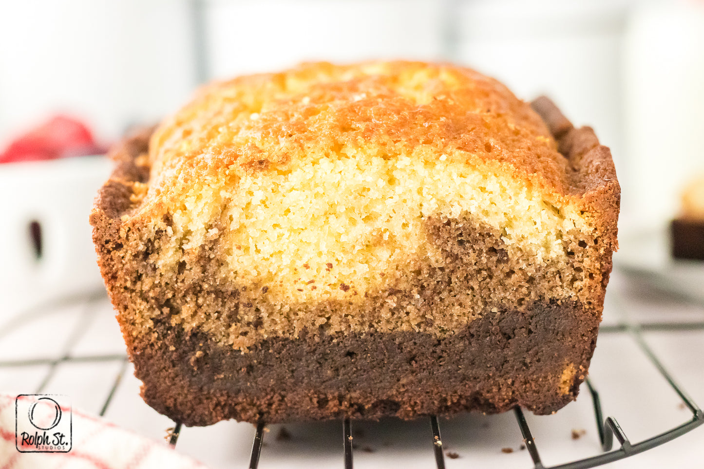 Exclusive Marble Ombre Pound Cake