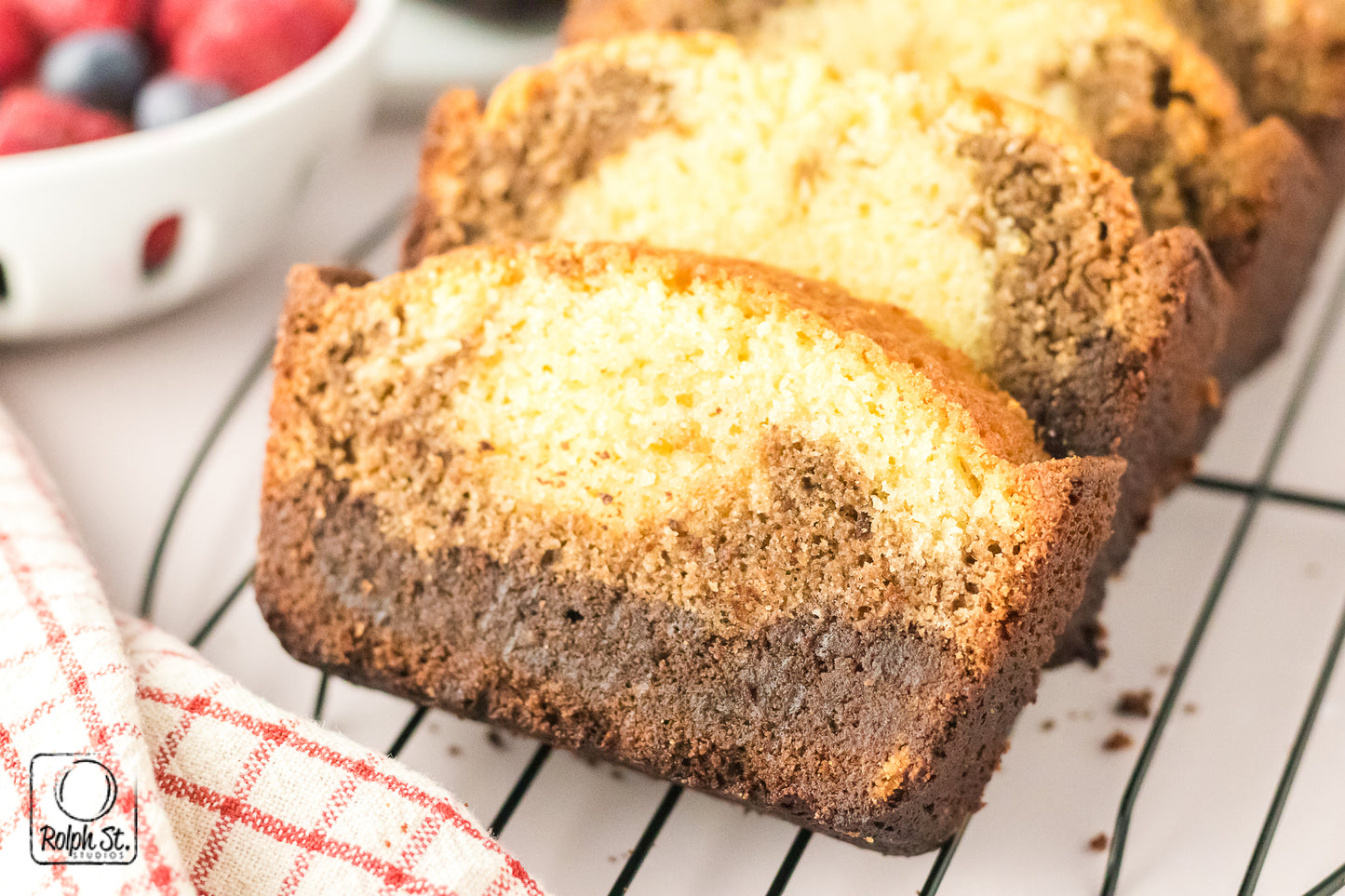 Exclusive Marble Ombre Pound Cake