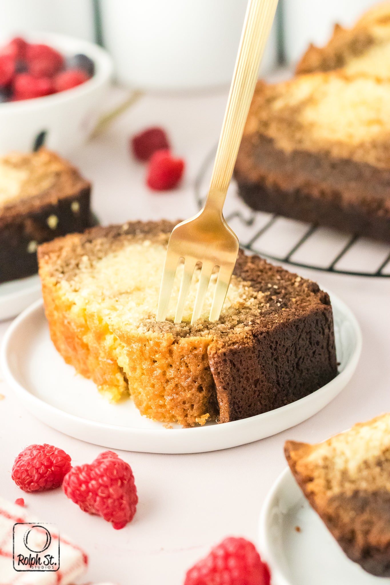 Exclusive Marble Ombre Pound Cake